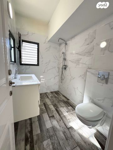 דירה, נחמיה 6, מרכז, הרצליה