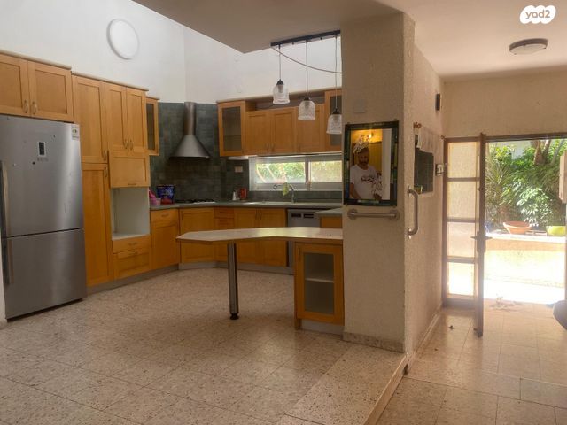 דו משפחתי, הפלמ"ח, בית אליעזר, חדרה