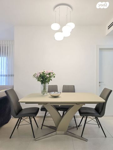 דירה, קלוזנר, לב העיר, בת ים