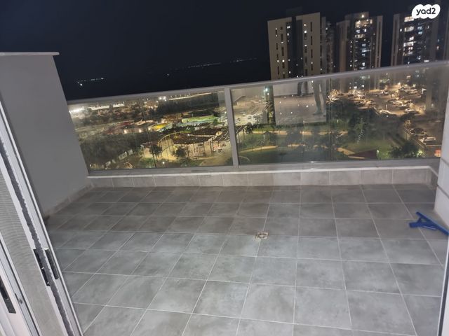 דירה, שלום דנינו, נתיבות מערב, נתיבות