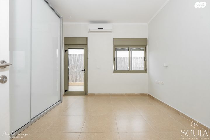 דופלקס, חסידה, חלומות זכרון, זכרון יעקב