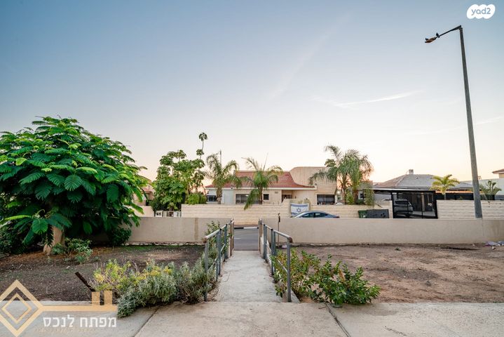 בית פרטי/ קוטג', מעגלים, מעגלים