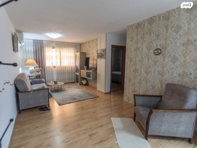 דופלקס, פתח תקווה, אשדוד