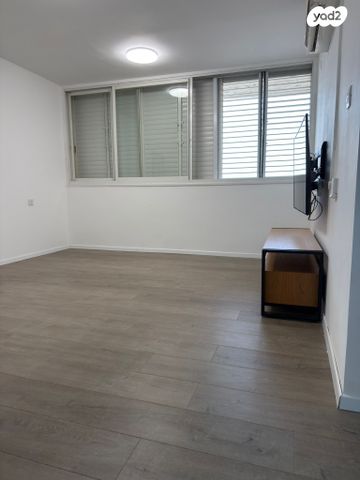 ז'בוטינסקי 27