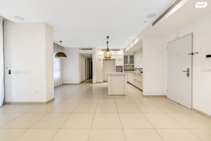 דירה, סביוני נצר סירני, נס ציונה