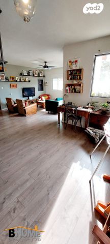 דופלקס, דרך לב השרון, צורן, קדימה צורן