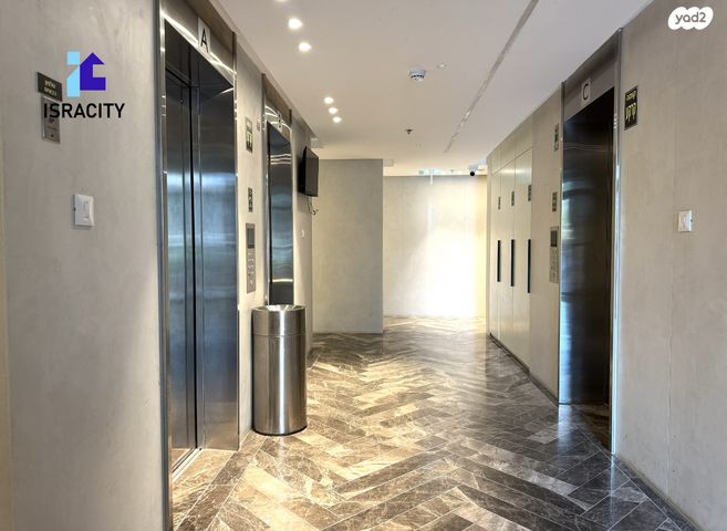 דירה, רועי קליין, קרית קריניצי, רמת גן