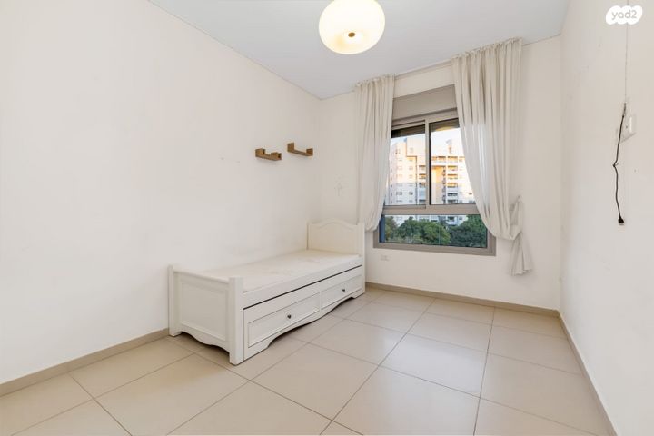 דירה, סביוני נצר סירני, נס ציונה