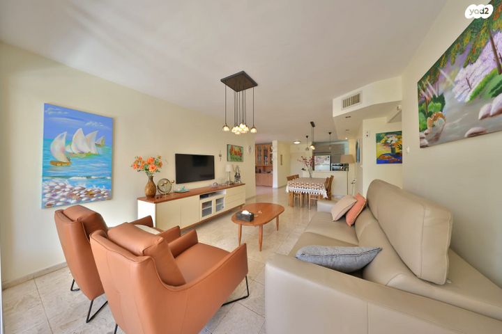 דירה, שדרות רוברט סולד 26, קרית ים  א', קרית ים