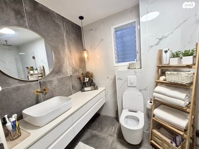 דירה, שדרות הרצל, נאות שמיר, יבנה