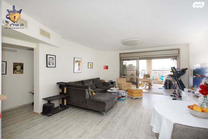 דירה, עוזי נרקיס, קרית רבין, חולון