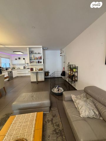 דירה, אברהם בלסברג 10, ברנע, אשקלון