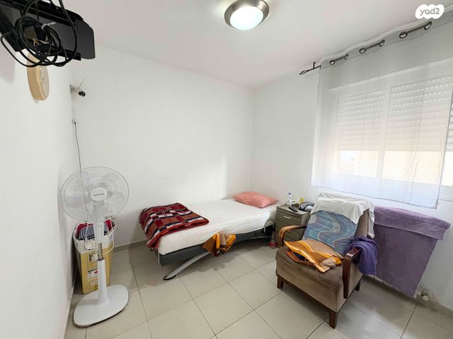 דירה, שלמה באום, חומת שמואל, הר חומה, ירושלים