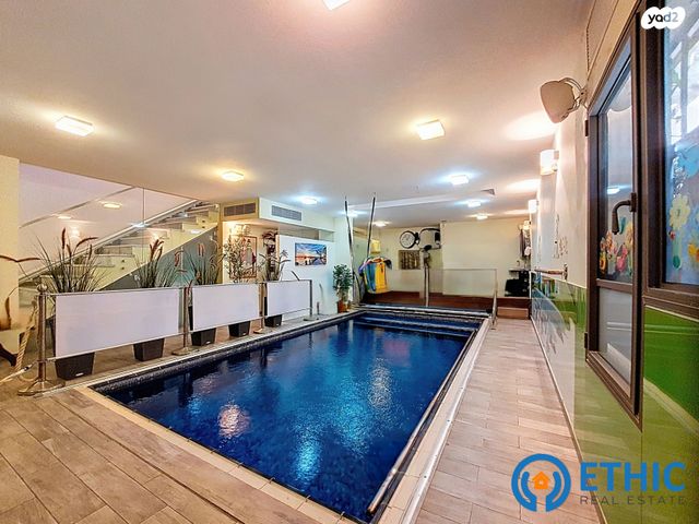 בית פרטי/ קוטג', רחל המשוררת, שיכוני מזרחי, כפר סבא