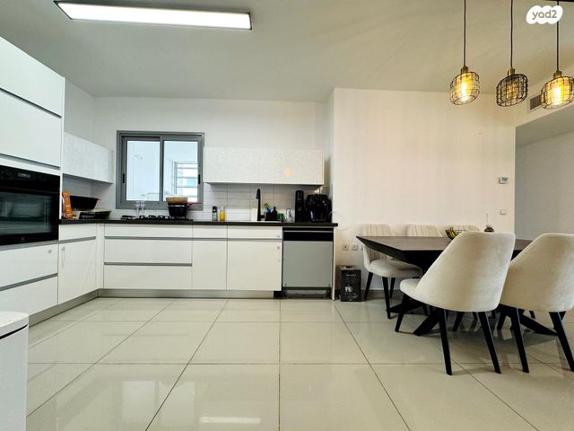 שדרות מקס ואמפרו שיין 