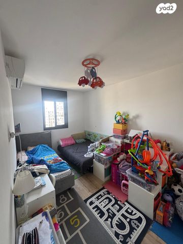 דירה, גבעתי, רמב"ם, ראשון לציון