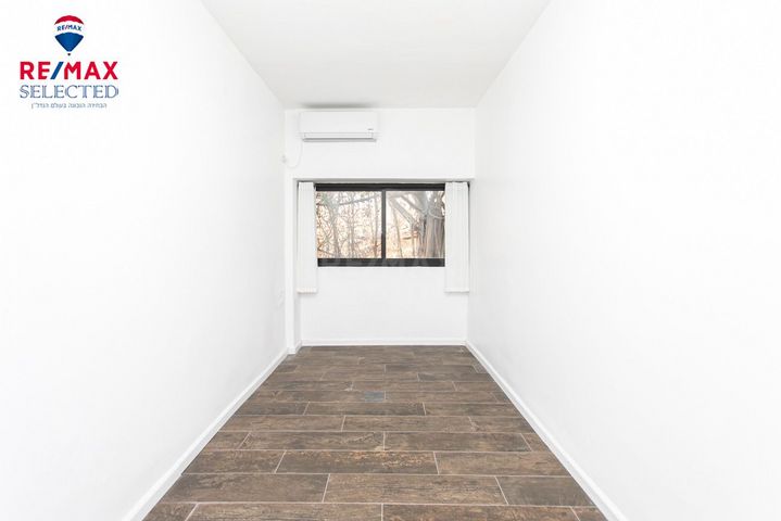 דירה, הנרייטה סולד, כרמל מרכזי - שד' קיש, חיפה