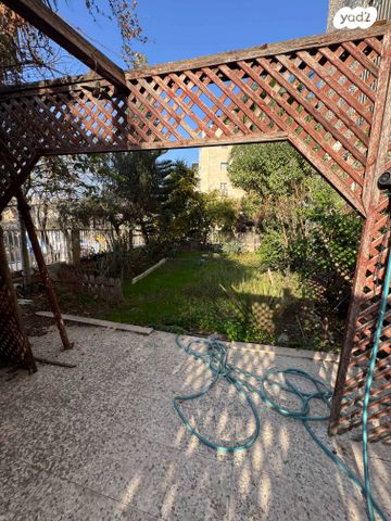 דירת גן, צבי לבנון, פסגת זאב, ירושלים