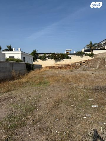 מגרשים, פוריה עילית