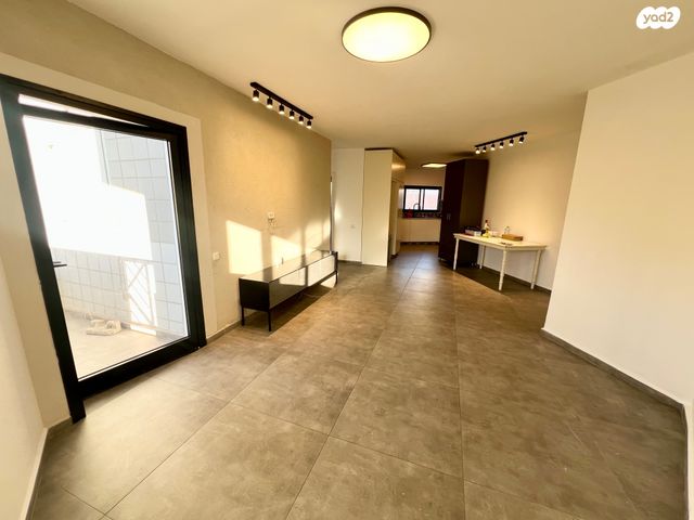 דירה, סחלב, נאות בגין, לב יבנה, יבנה