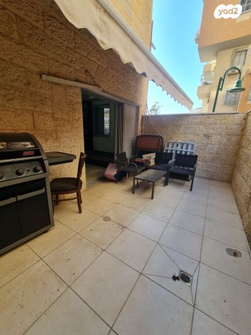 דירת גן, בעל התניא, הפועל המזרחי ג', שיכון ג', בני ברק