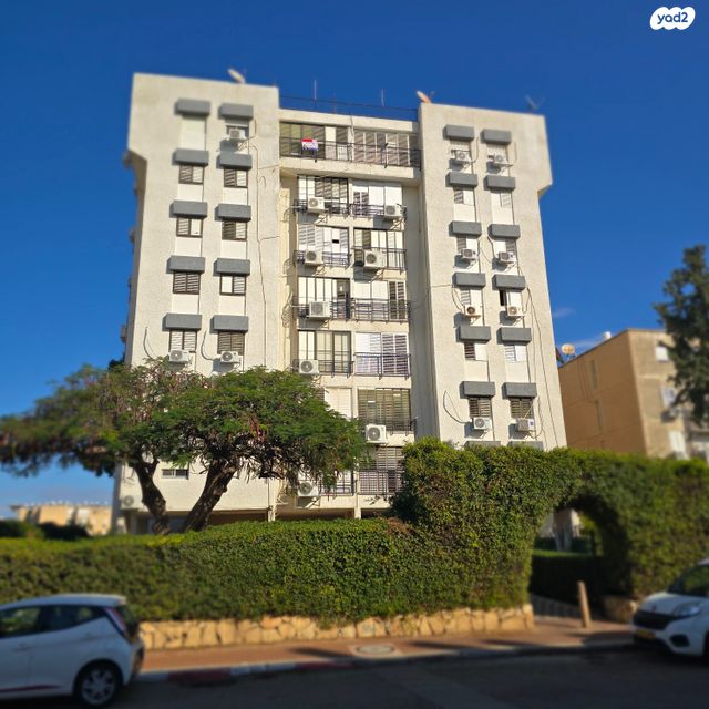 דירה, האורן, מנחם בגין, עכו