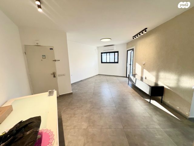 דירה, סחלב, נאות בגין, לב יבנה, יבנה