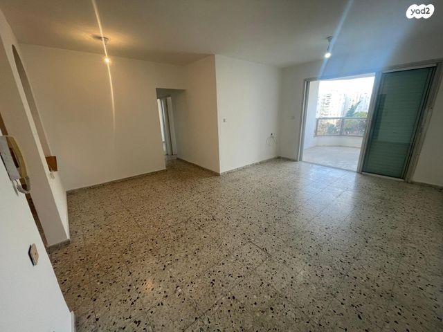 דירה, כינרת 74, רובע י"א, אשדוד