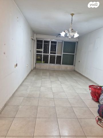 דירה, חיים אליעזר מילצ'ן 1, מיליצ'ן, רחובות