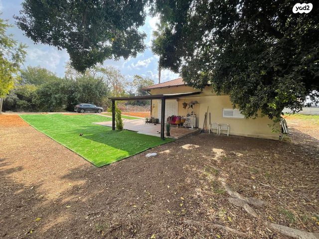 בית פרטי/ קוטג', סלע, רחובות