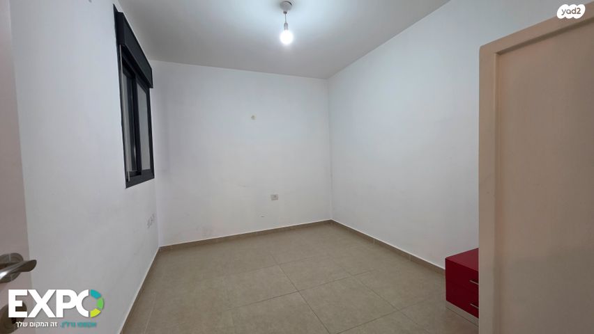 דירה, הערבה 57, רובע ג', אריאל