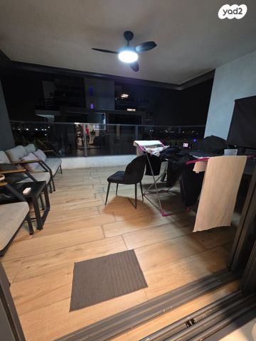 דירה, עמנואלה בן יעקב, מישור הנוף, ראשון לציון