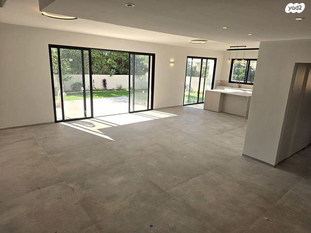 בית פרטי/ קוטג', מתחם 11, הוד השרון