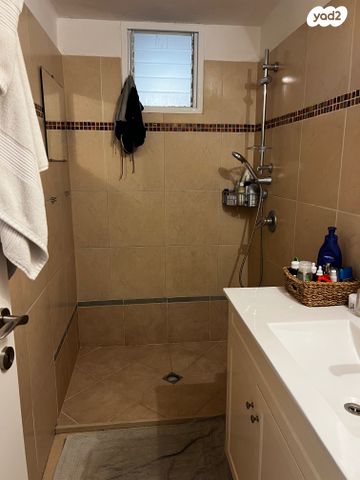 דירה, נחלת בנימין 33, לב תל אביב, לב העיר צפון, תל אביב יפו