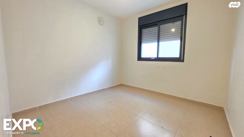 דירה, הערבה 57, רובע ג', אריאל