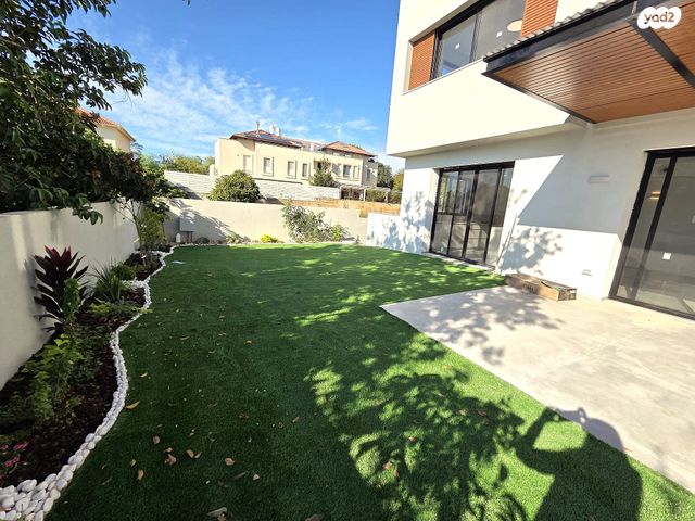 בית פרטי/ קוטג', מתחם 11, הוד השרון