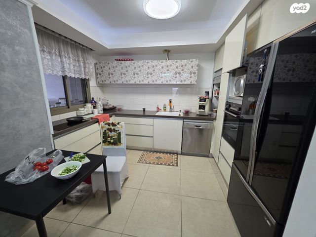 דירה, אילנות 9, כרמל מערבי, חיפה