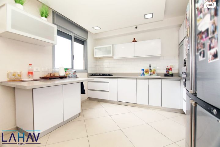 דירה, הקליר, רמת חן ובן ציון, נתניה