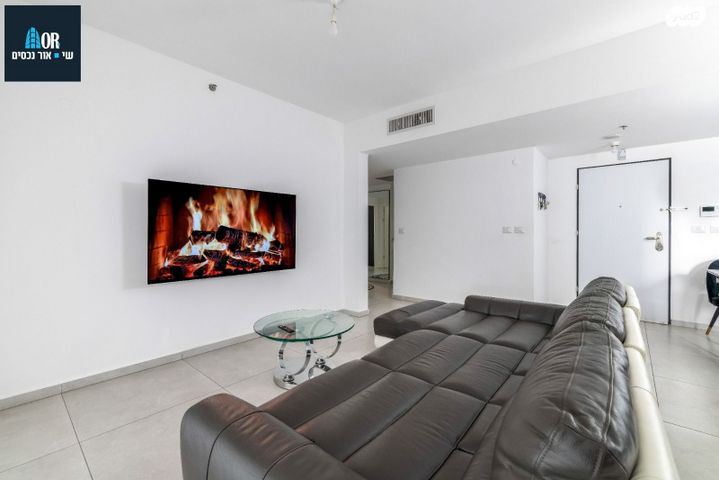 דירה, יעקב דורי, נאות שמיר, רמלה