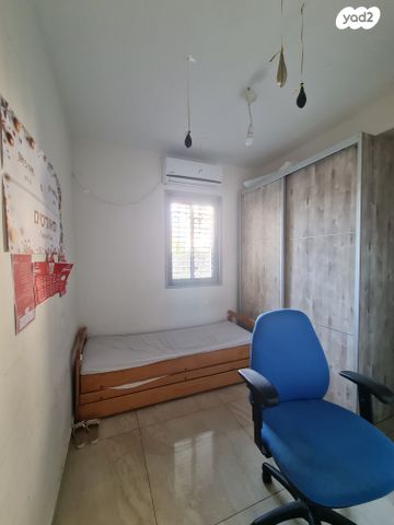 דירת גן, בעל התניא, הפועל המזרחי ג', שיכון ג', בני ברק