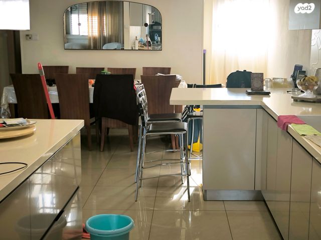 גג/ פנטהאוז, רוטשילד 4, גרין ועם, חולון