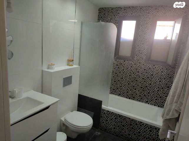 בית פרטי/ קוטג', יצחק בן צבי 50, קרית בנימין, קרית אתא