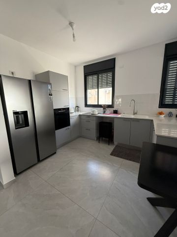 דירה, שדרות ח"ן 5, מרכז העיר דרום, נתניה