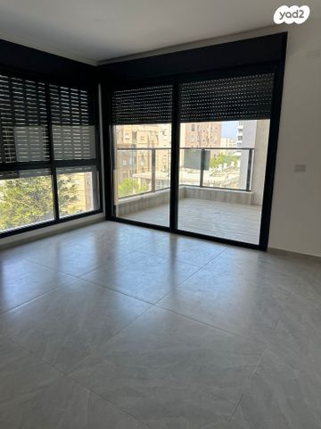 דירה, שדרות ח"ן 5, מרכז העיר דרום, נתניה