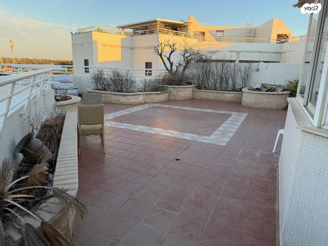 גג/ פנטהאוז, אזורי חן, גימל החדשה, תל אביב יפו