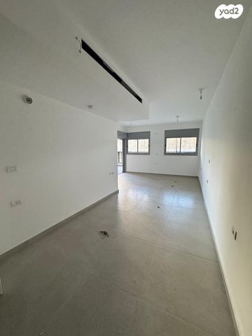 דירה, המעיין 13, ארלוזורוב, גבעתיים