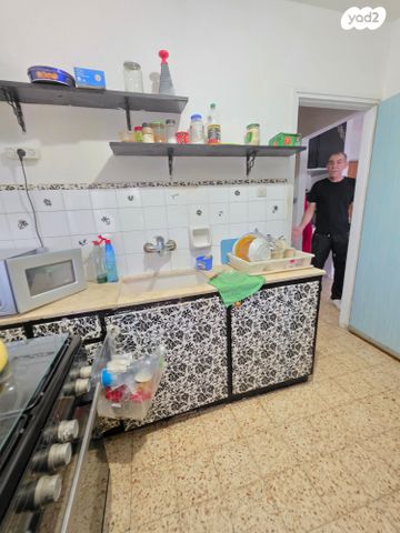 דירה, משה שפירא, קרית ים