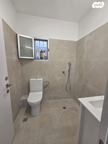 בית פרטי/ קוטג', רעננה