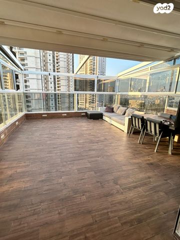 גג/ פנטהאוז, נעמי שמר 1, דרום חדש, פארק הים, בת ים