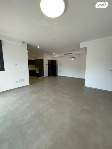 דירה, אוסישקין 39, מרכז העיר דרום, נתניה